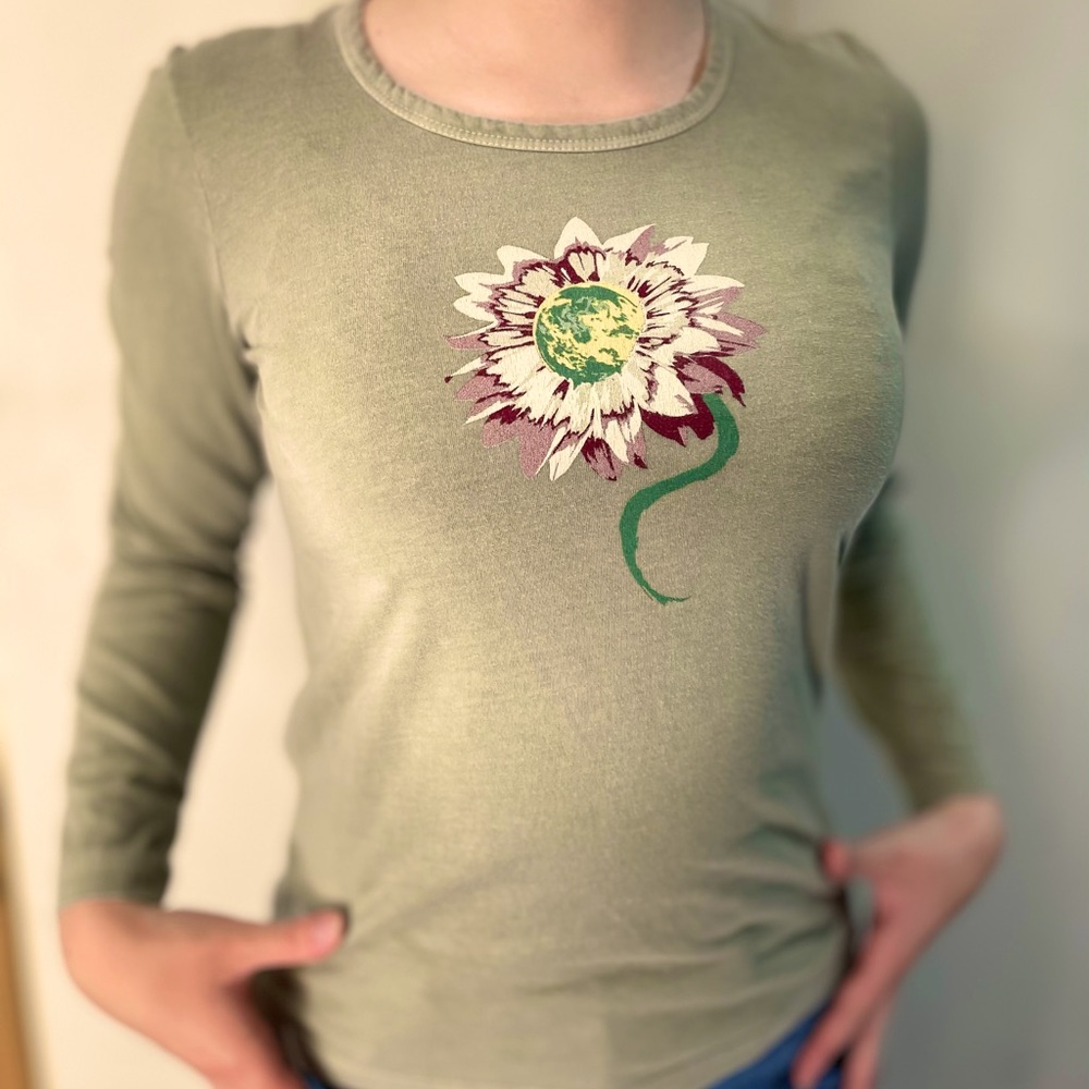 Vintage flower green long sleeve!